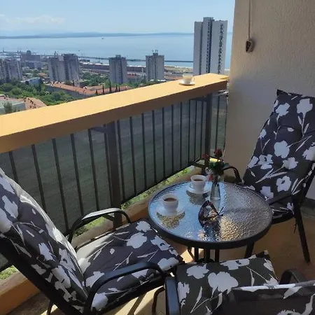 Stan Sa Otvorenim Pogledom Na Kvarner Daire *