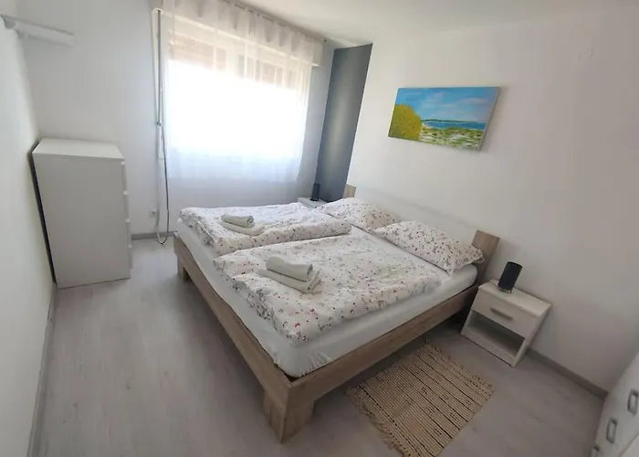 アパート Stan Sa Otvorenim Pogledom Na Kvarner リエカ