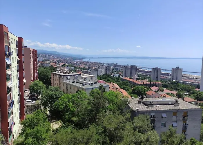 Stan Sa Otvorenim Pogledom Na Kvarner アパート *